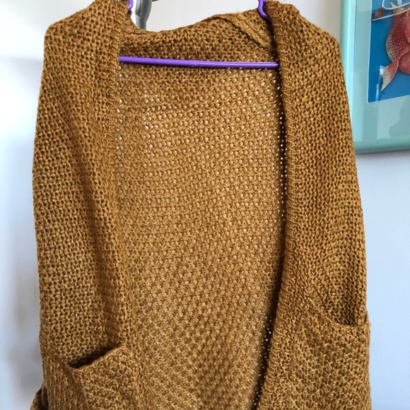 Mustard yellow chunky sweater - Picture 3 of 4